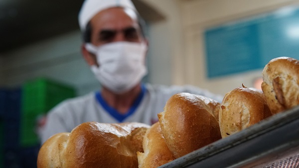 Tarsus’ta Ekmek Ramazan Ayı Boyunca bir tl
